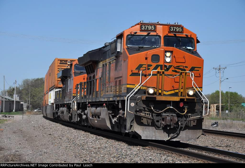 Intermodal cruises east